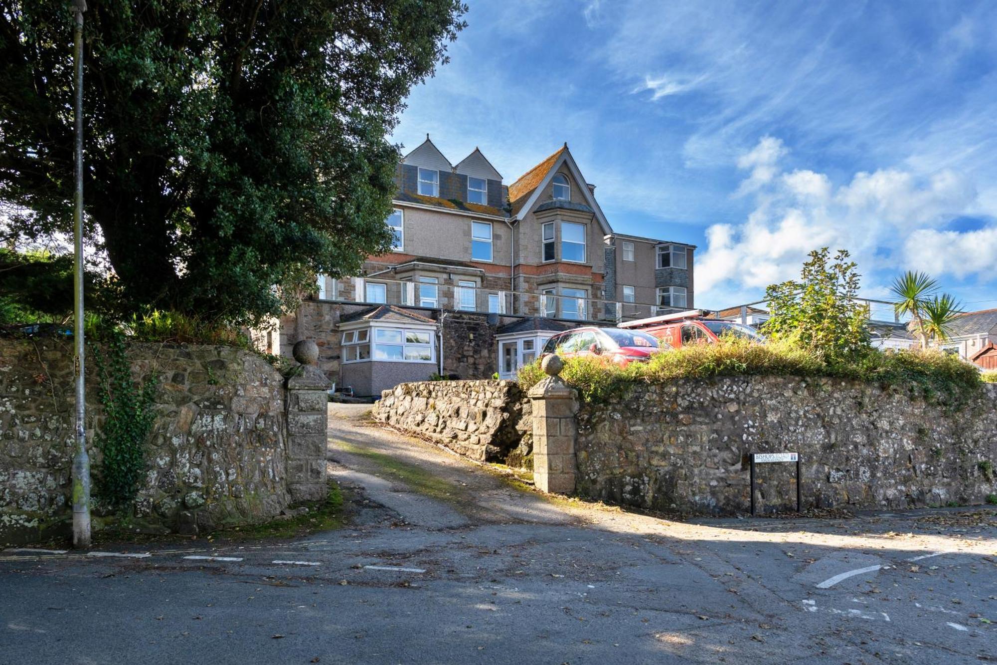 Finest Retreats - No 6 Porthgwidden St Ives